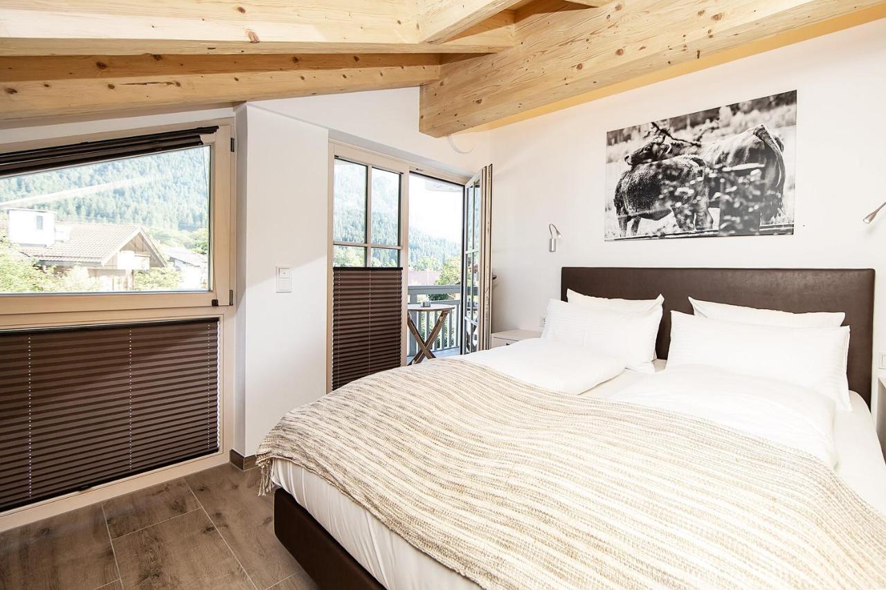 Ferienwohnung Wamberg ガルミッシュ・パルテンキルヒェン エクステリア 写真